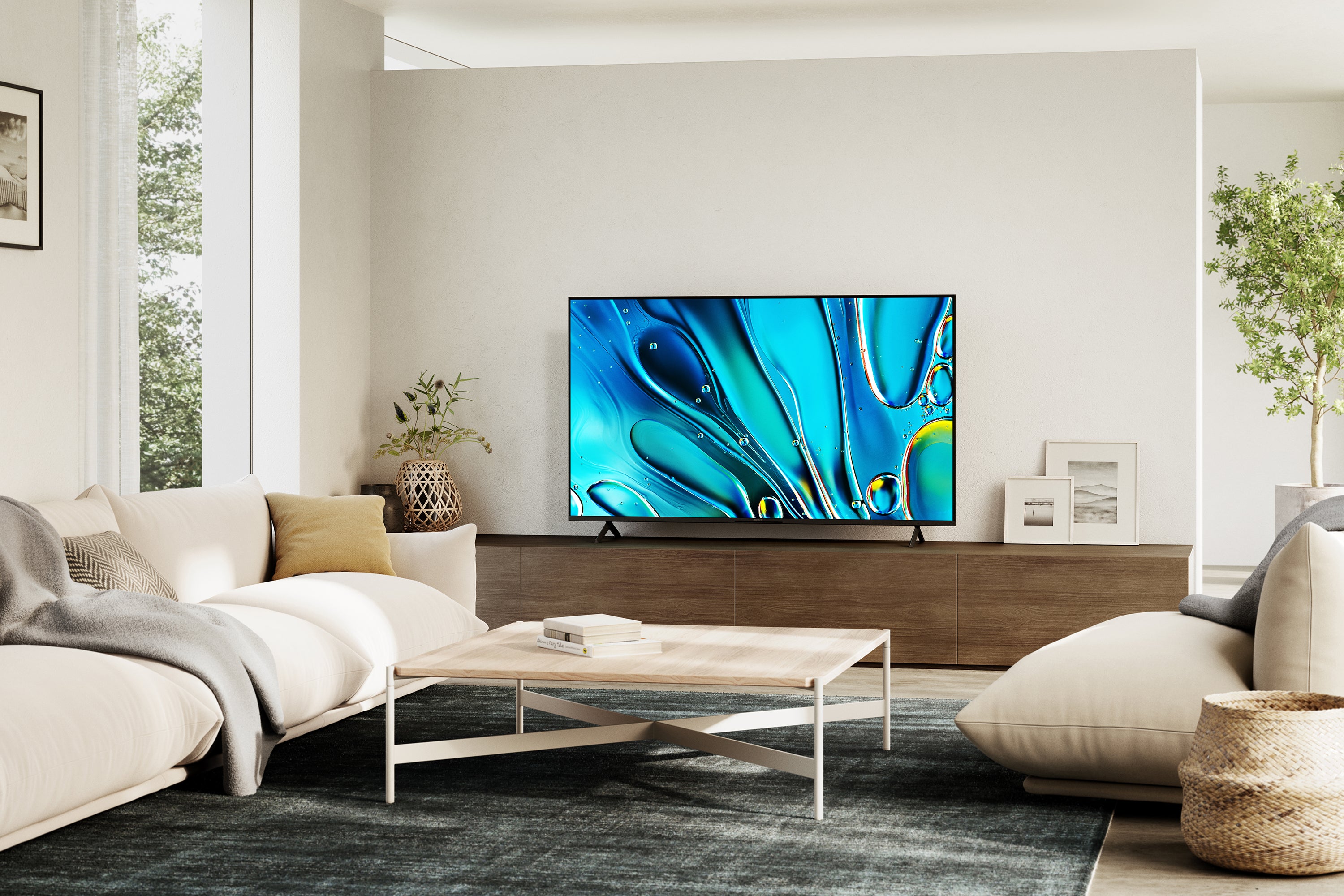 04--BRAVIA-3-Lifestyle-Hi-Res.jpg